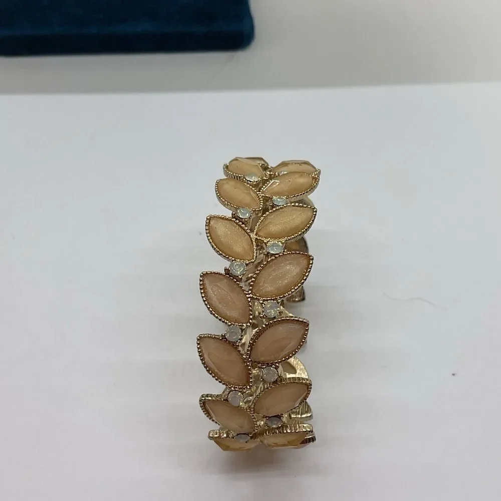 Elegant Gold and Cream Leaf Bracelet